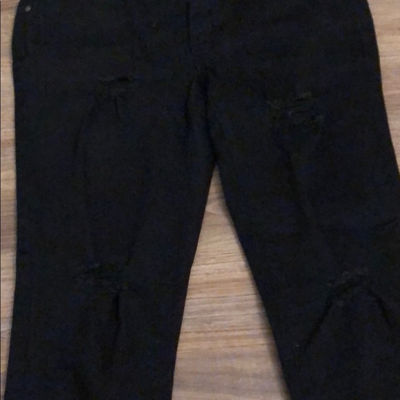 pacsun jeans size 9. black with rips. low rise. - Picture 2 of 3